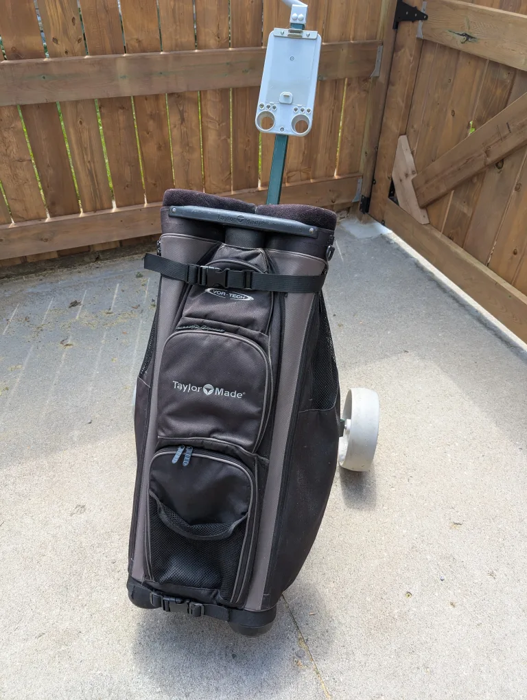 TaylorMade Vor-Tech Golf Bag with Cart image indicator(8)