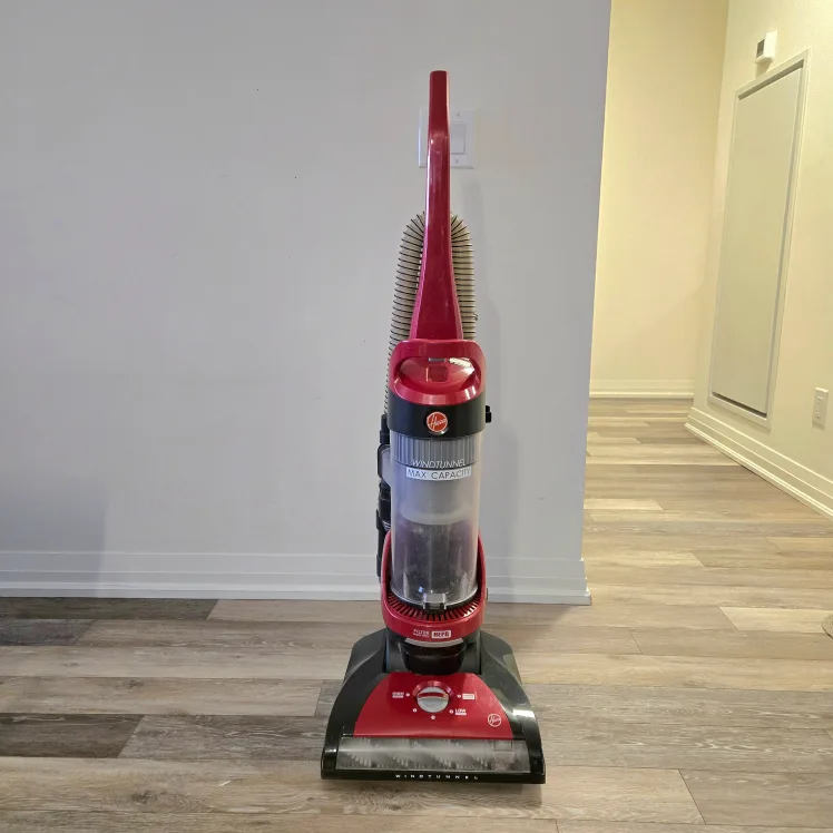 Hoover Upright Vacuum Cleaner - Large capacity thumbnail