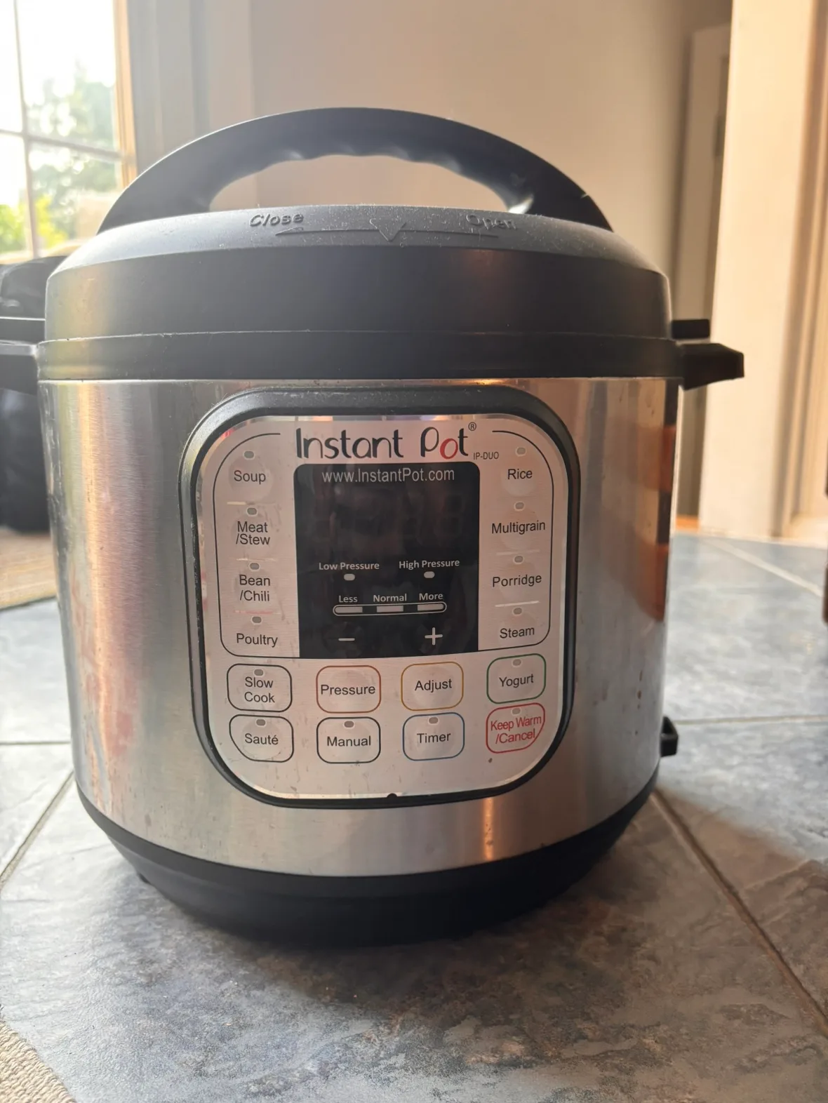 Instant Pot Duo Pressure Cooker 6cup thumbnail