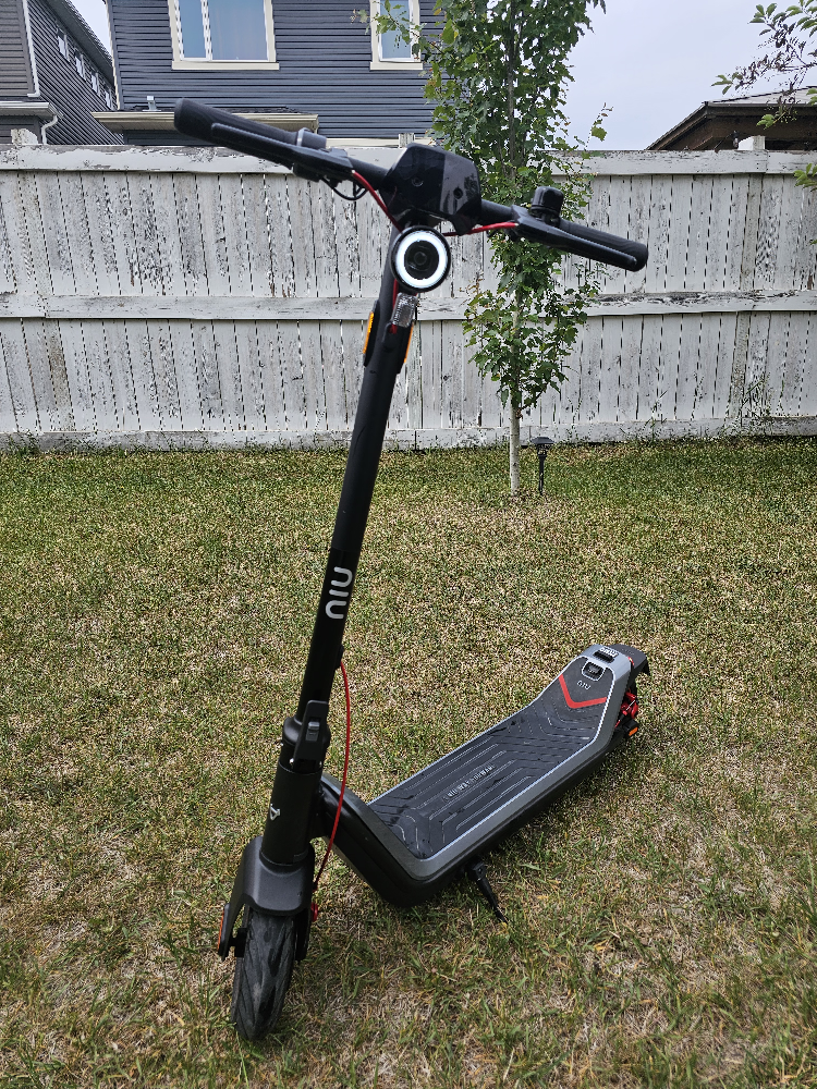 NIU KQi3 Max Electric Scooter