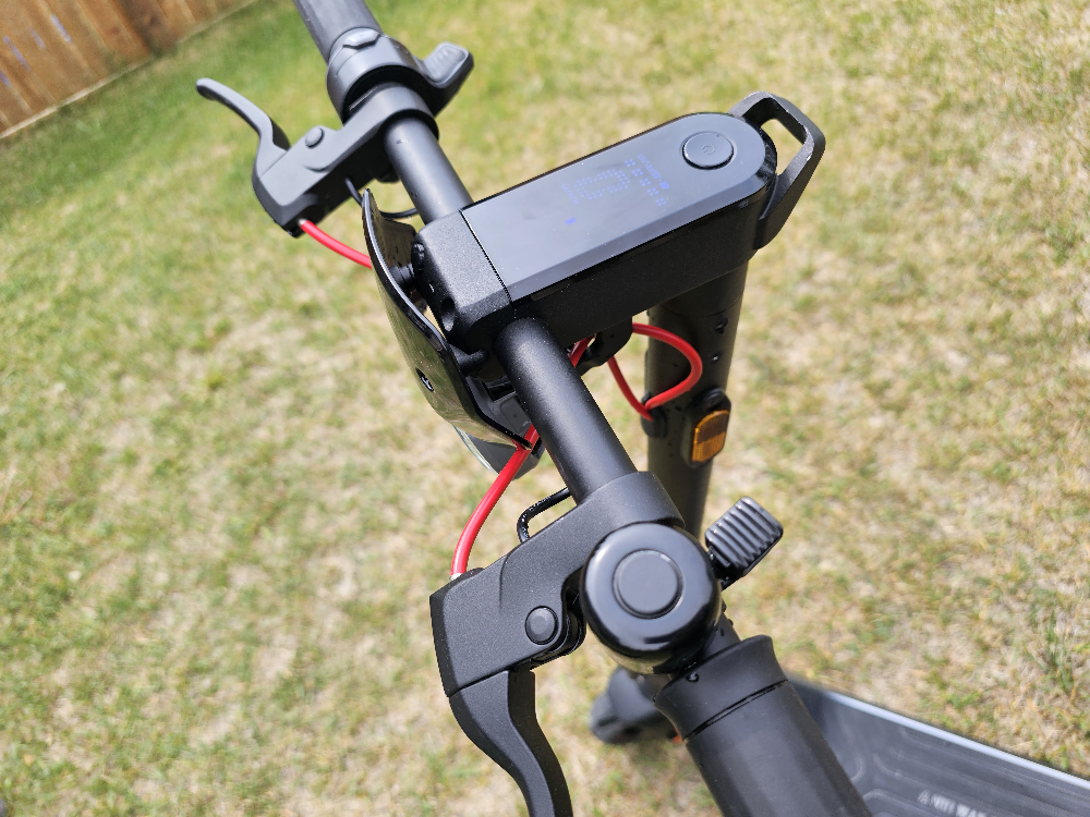 NIU KQi3 Max Electric Scooter - photo 3