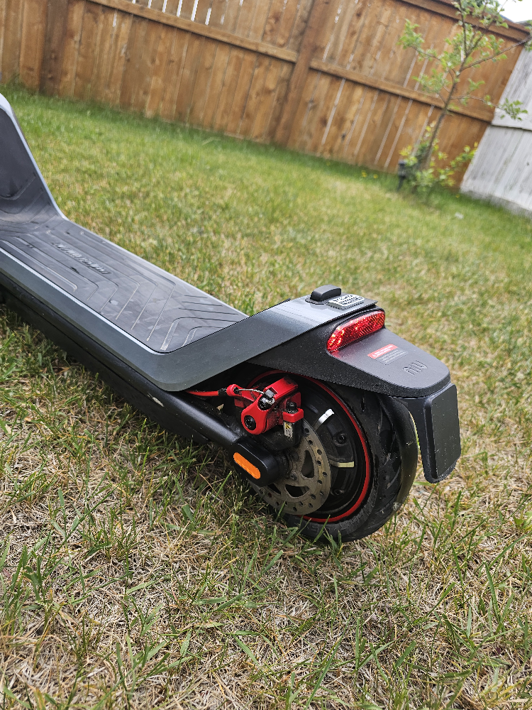 NIU KQi3 Max Electric Scooter - photo 4