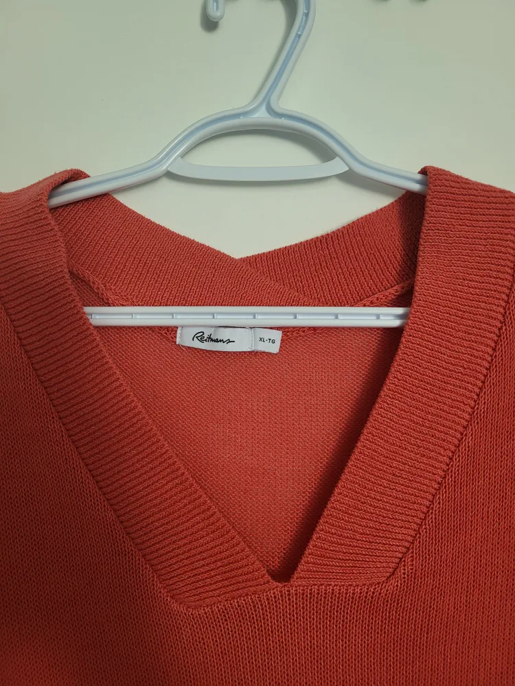 Reitmans light sweater size XL - $10 each image indicator(2)