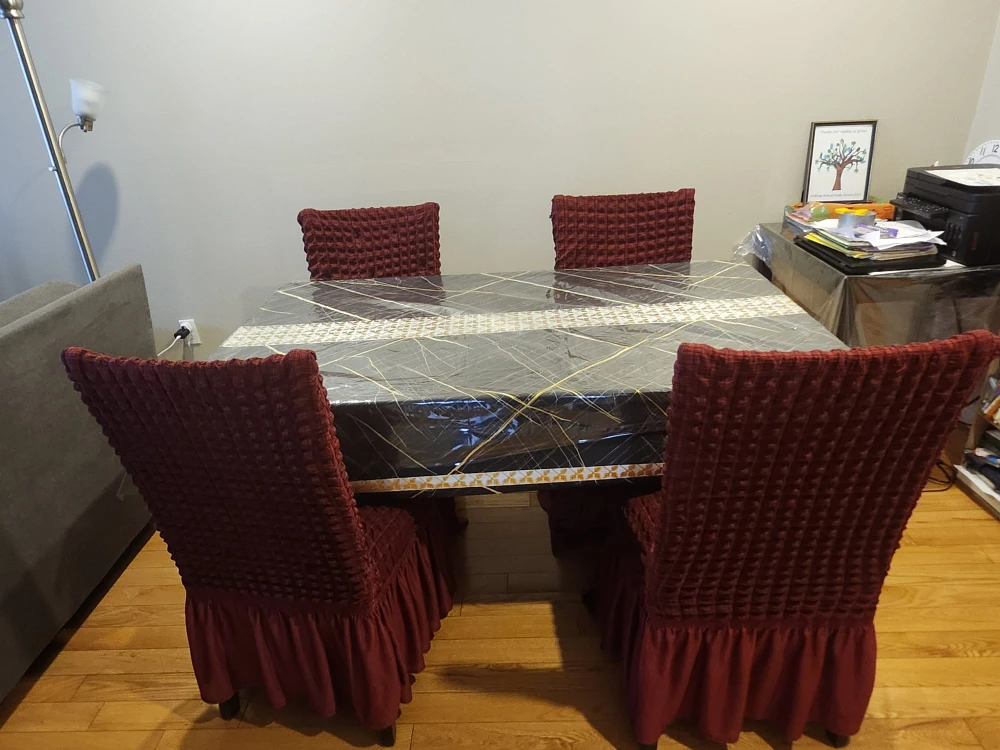 Dining Table with 4 Burgundy Chair Covers