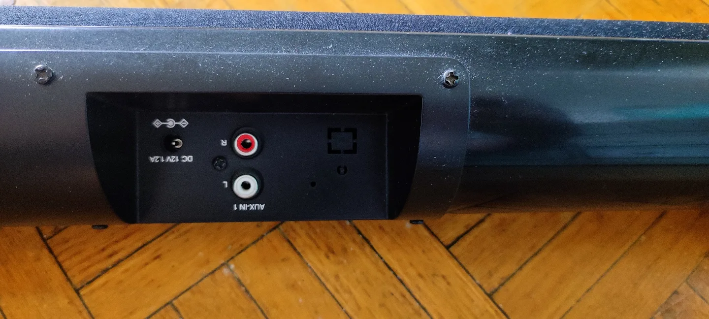 SYLVANIA 32" Bluetooth Soundbar image indicator(4)