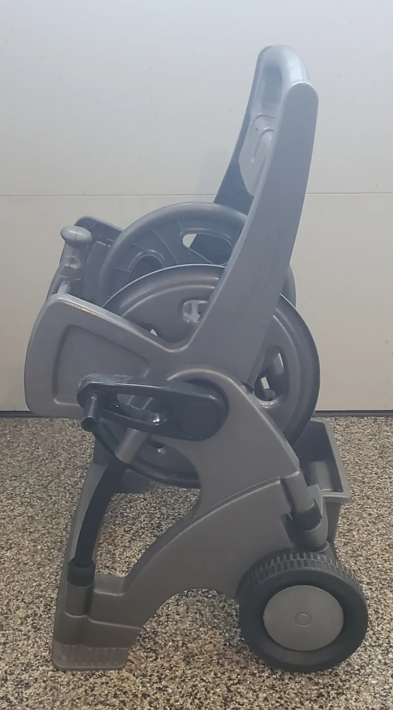 Garden Hose Reel Cart image indicator(2)