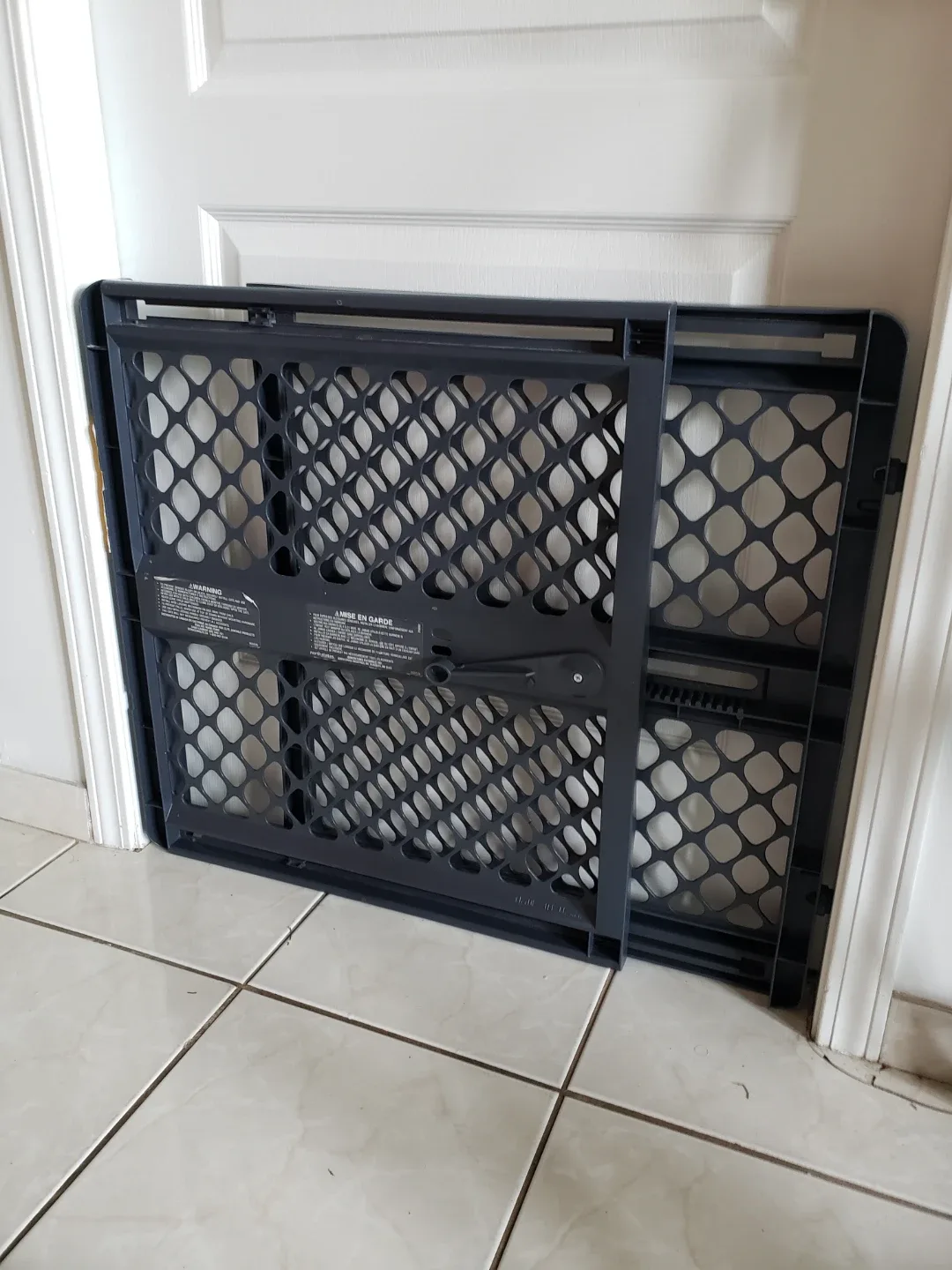 Baby safety gate thumbnail