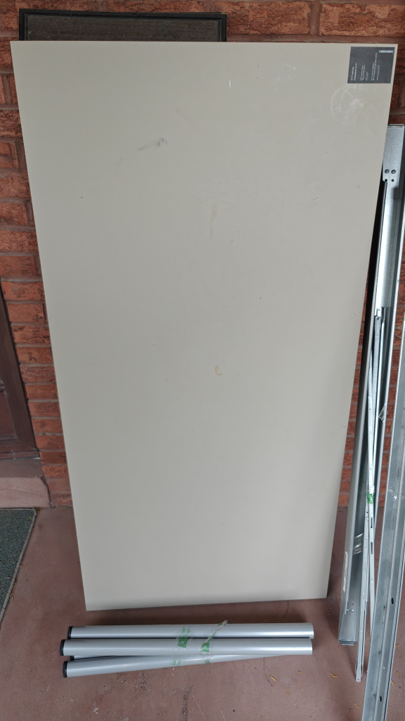 IKEA desk 160✘80cm