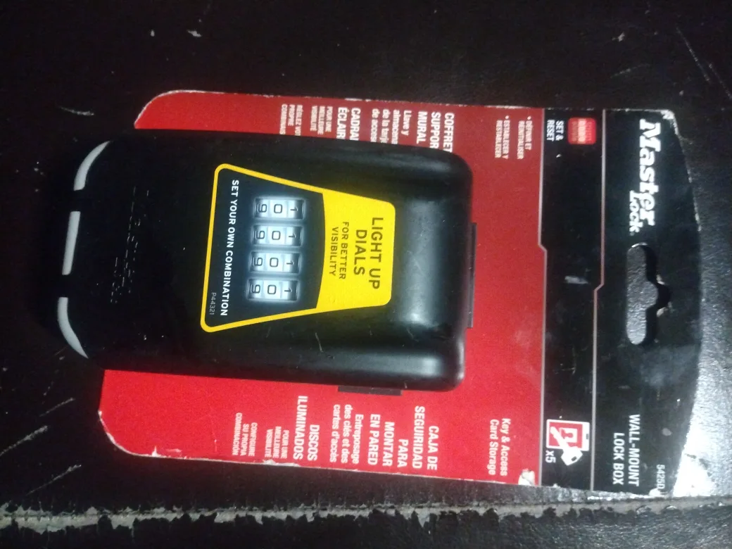 Master Lock Wall-Mount Lock Box thumbnail