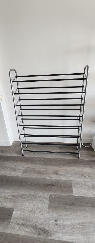 Shoe Rack - Metal Frame - Holds many shoes - photo 2