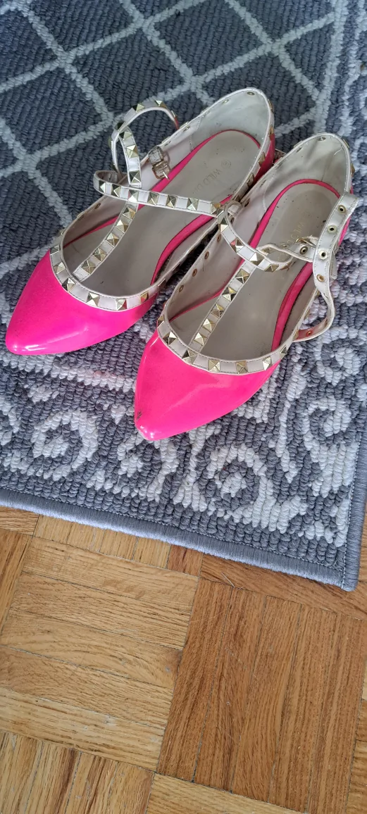 Wild Diva Lounge Bright Pink Flats thumbnail