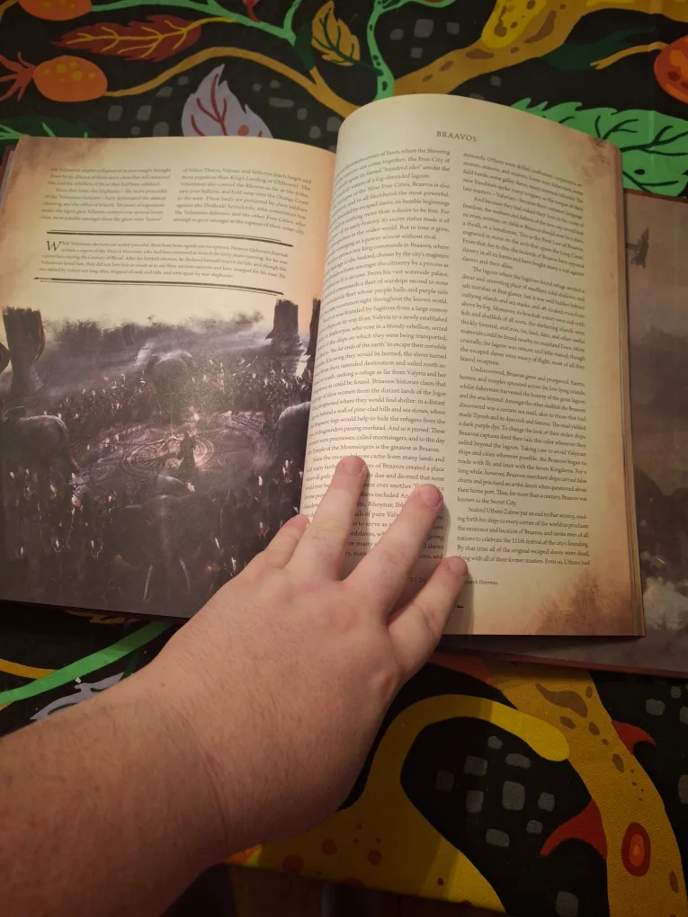 George R.R. Martin's The World of Ice & Fire image indicator(7)