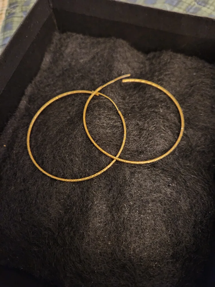 Gold Hoop Earrings thumbnail