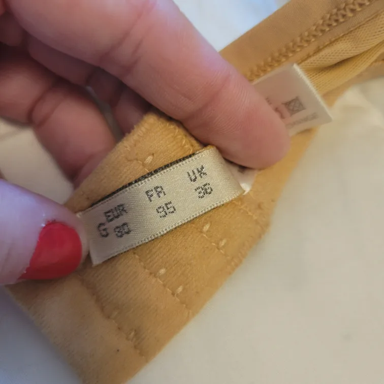 Change Padded T-shirt Bra 36 G image indicator(3)