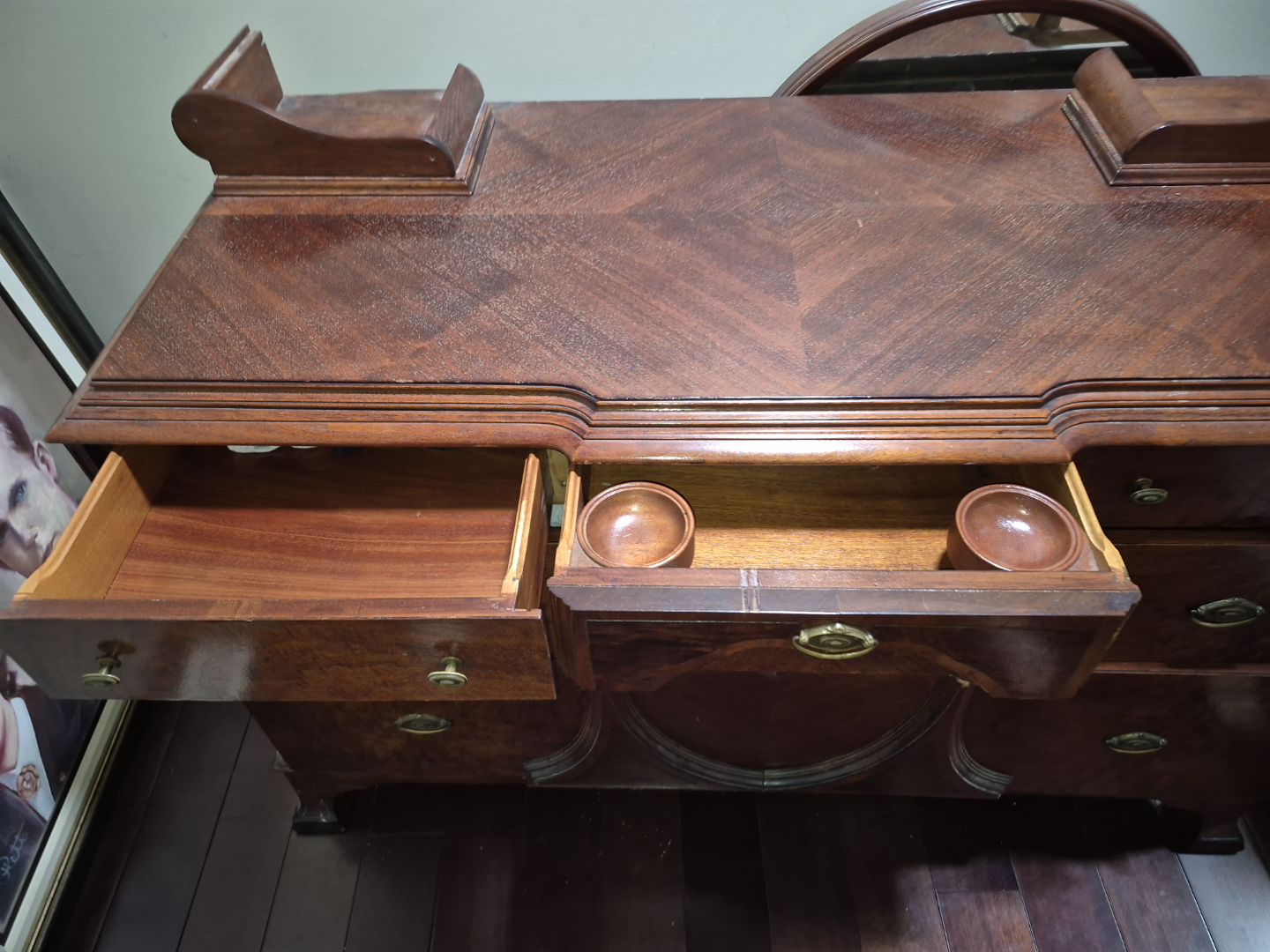 Antique Wooden Dresser - photo 3