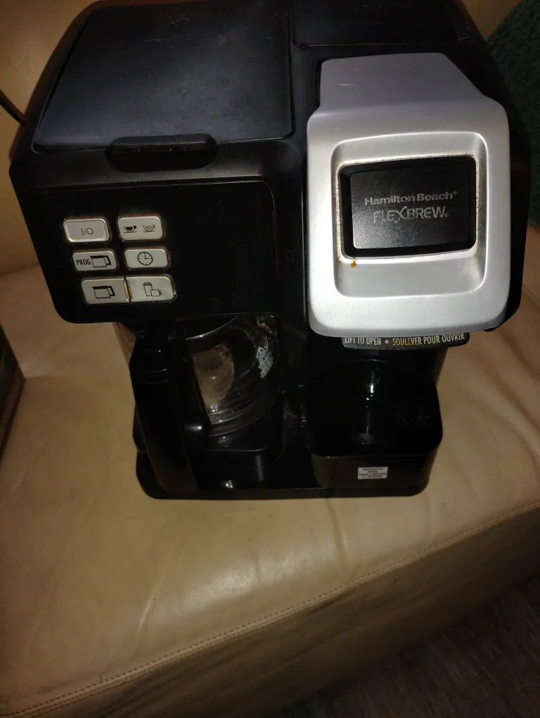 Hamilton Beach FlexBrew Coffee Maker thumbnail