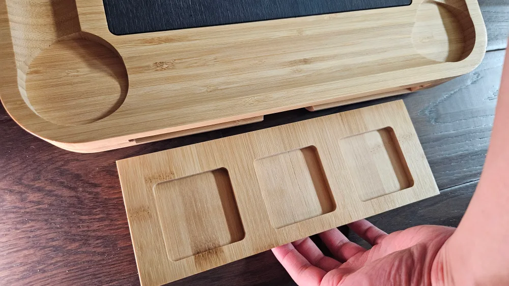 Smirly Charcuterie Board Set image indicator(8)