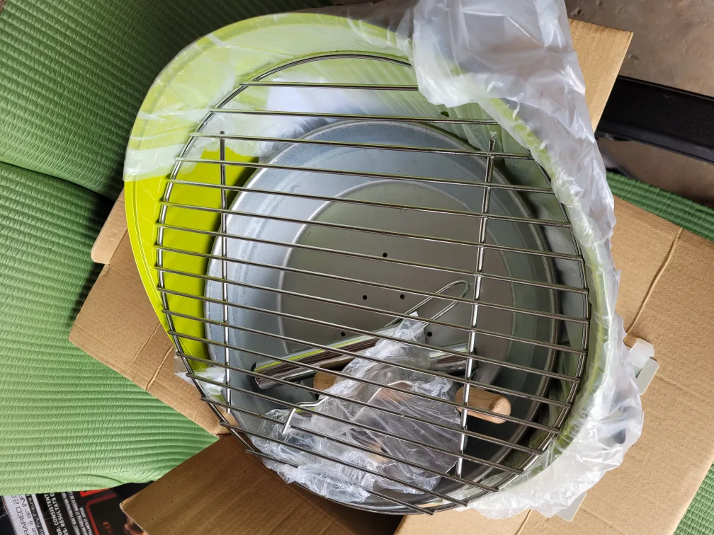 Globe Charcoal BBQ - New in Box image indicator(3)