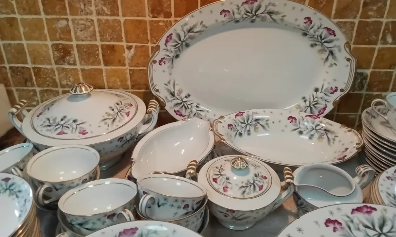 Stunning Set of China for 12 Persons image indicator(6)