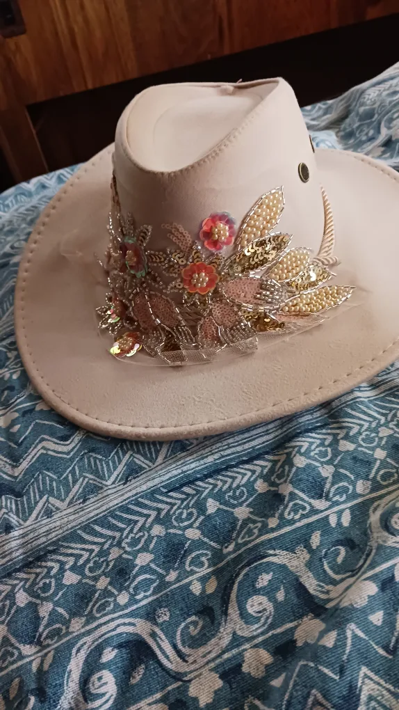 ladies  western hat thumbnail