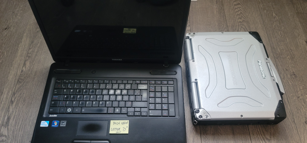 Broken Laptops for Sale - photo 2