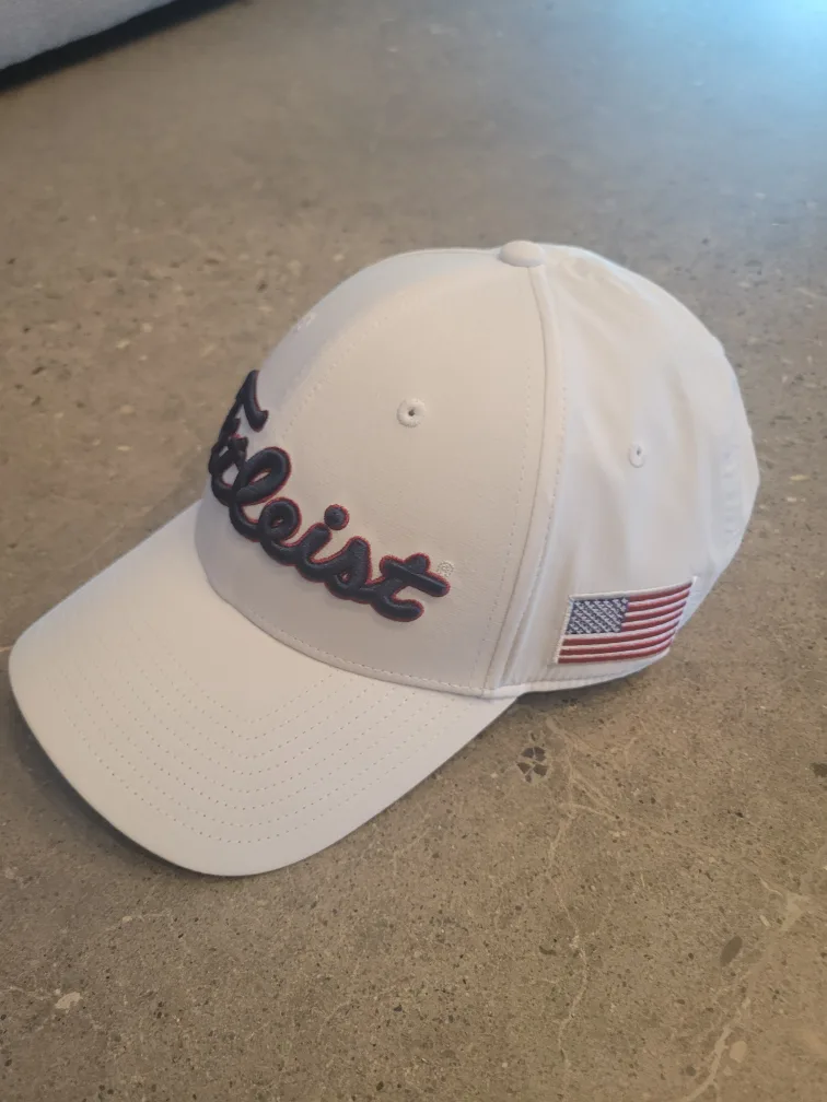 White Titleist Golf Cap image indicator(2)