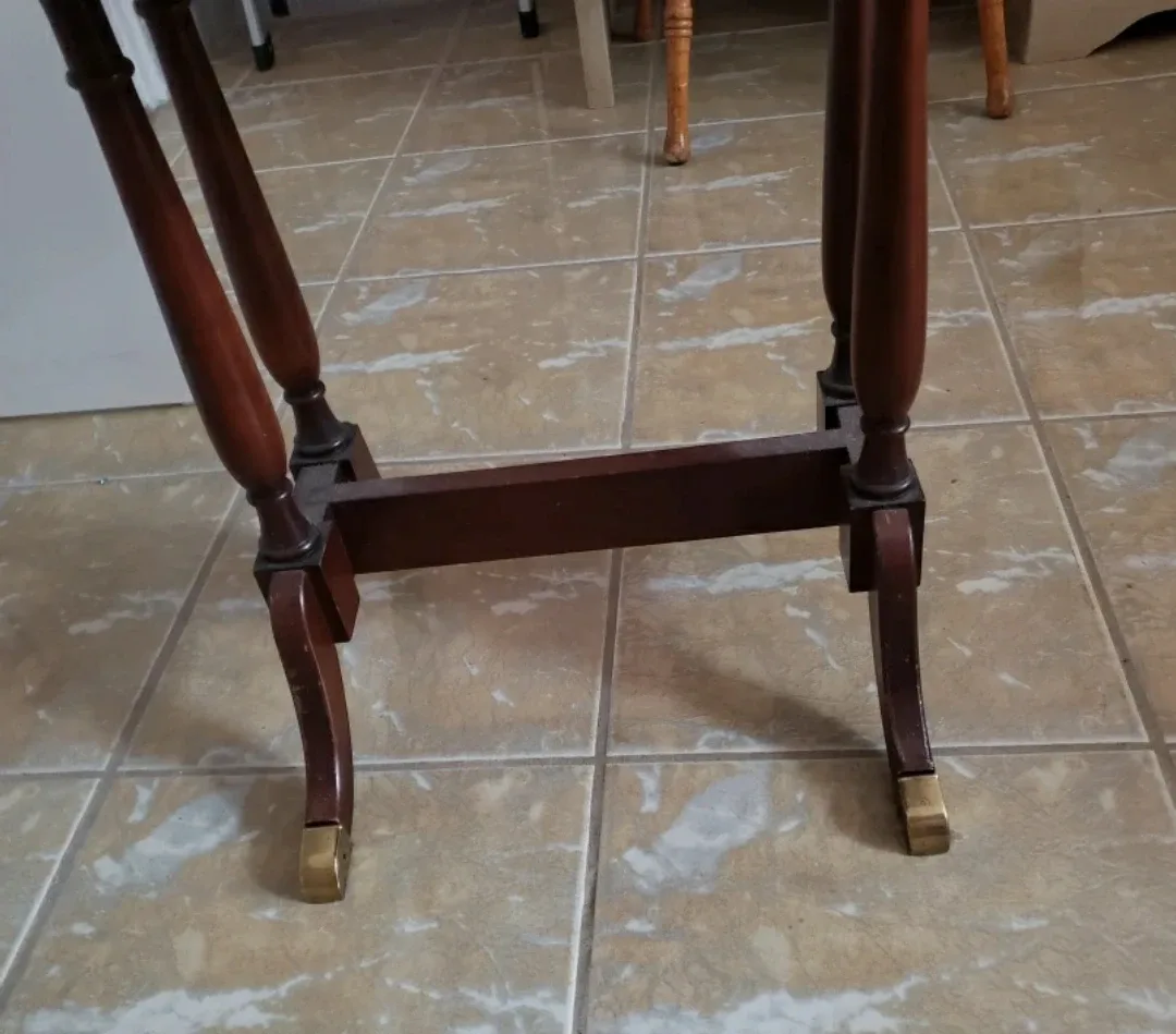 Vintage Side Table 💚 �🥕 image indicator(3)