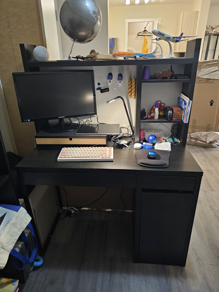 Desk with magnet white board - photo 3
