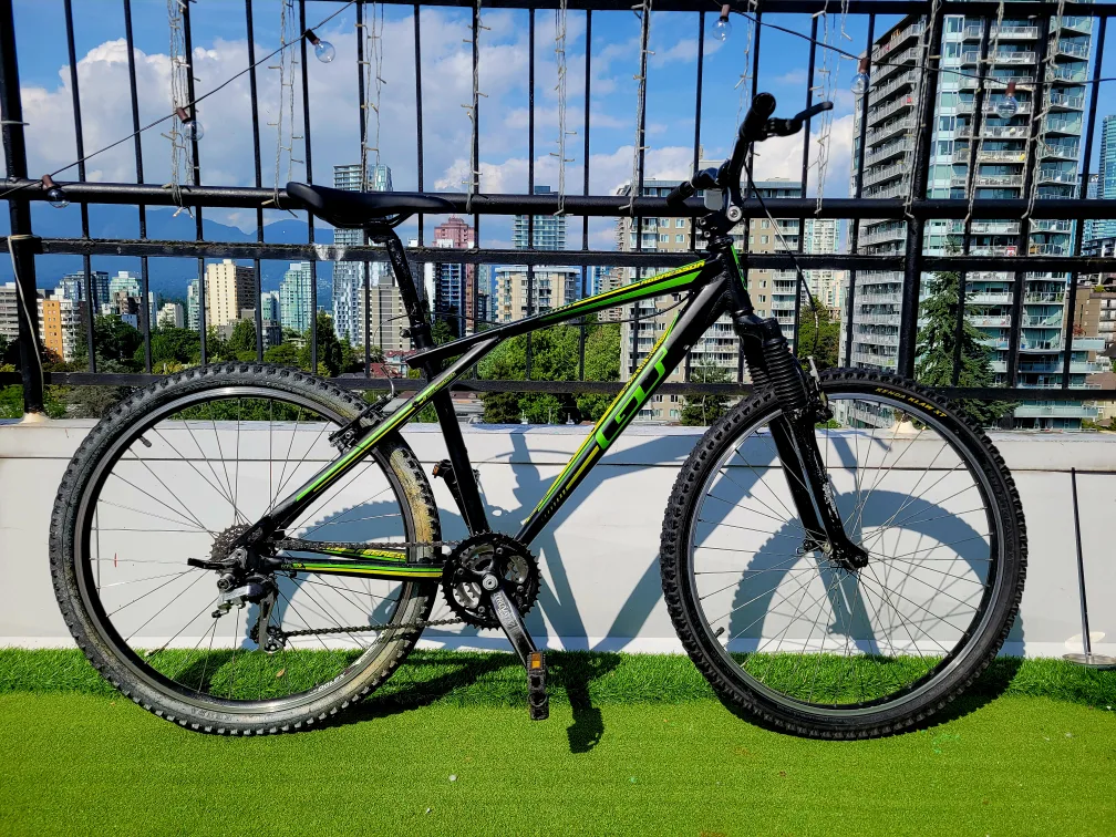 GT Aggressor 3.0 Medium Hybrid Bicycle (Project) thumbnail