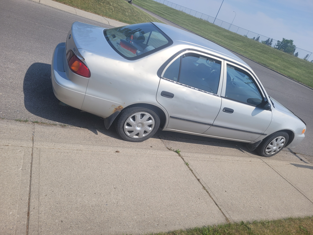 Silver Sedan for Sale - photo 3