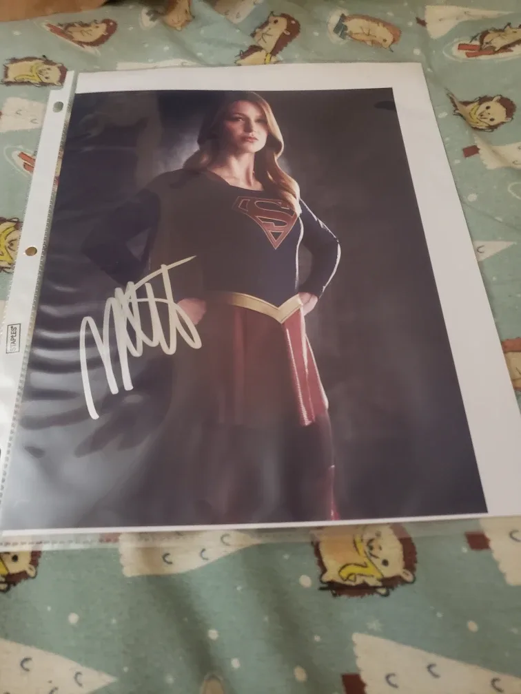 Melissa Benoist Signed 8x10 Photo thumbnail