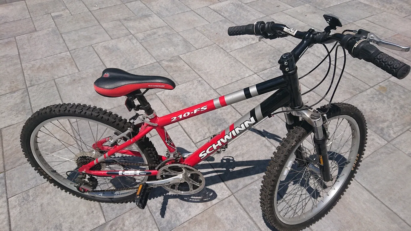 Schwinn 210-FS Mountain Bike 7-speed 🥕💚 image indicator(2)