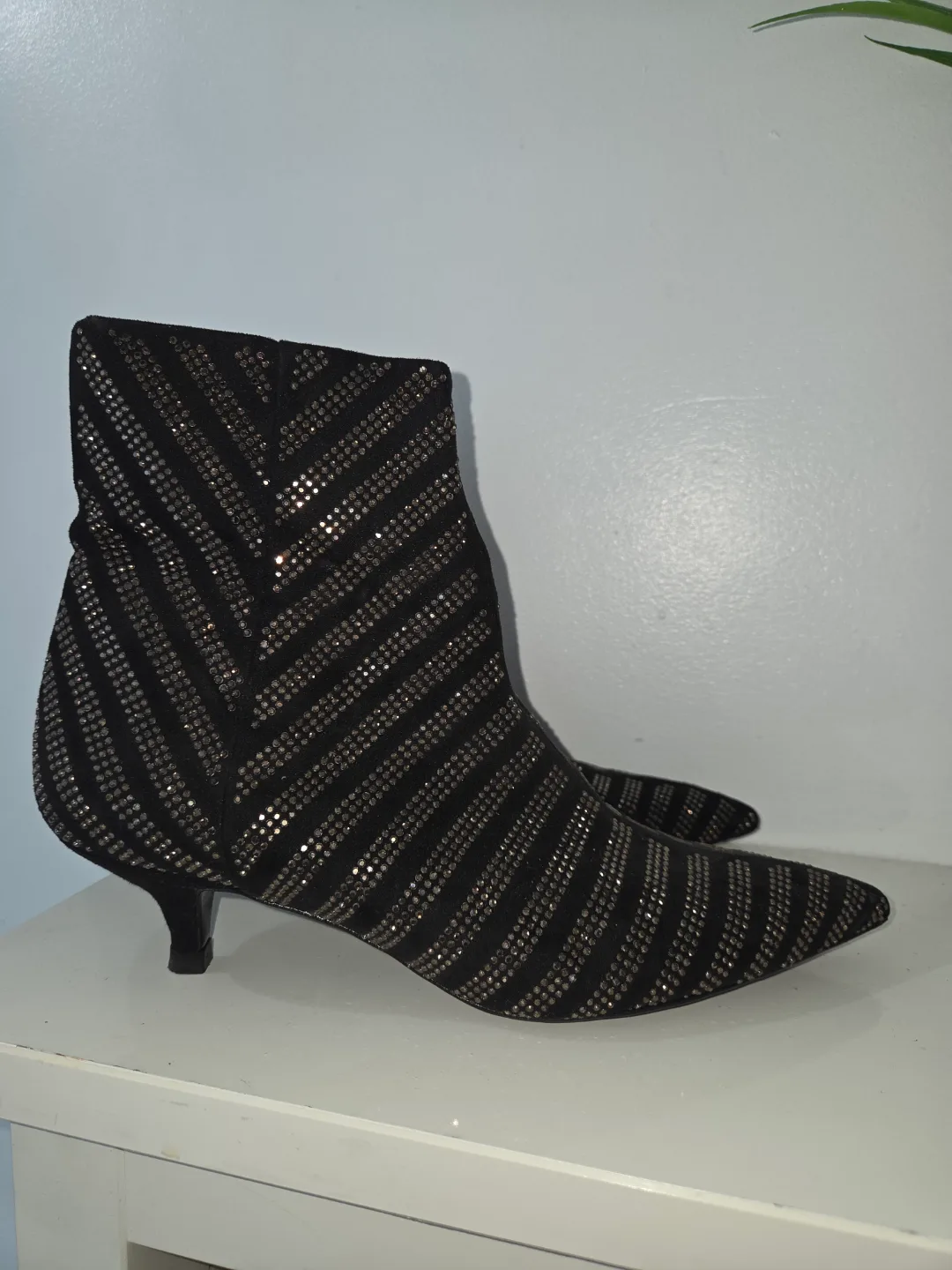 Booties - Multiple styles - Size 7/8 image indicator(2)