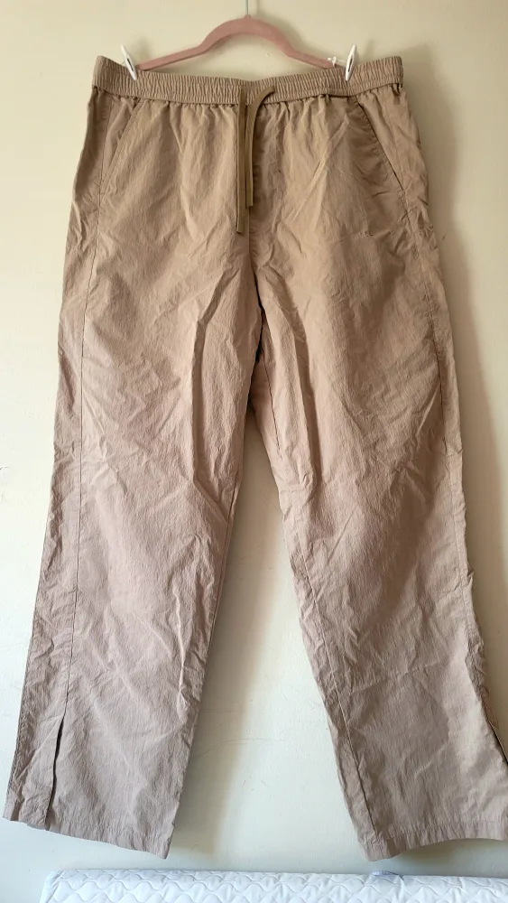ZARA's Drawstring Pants thumbnail