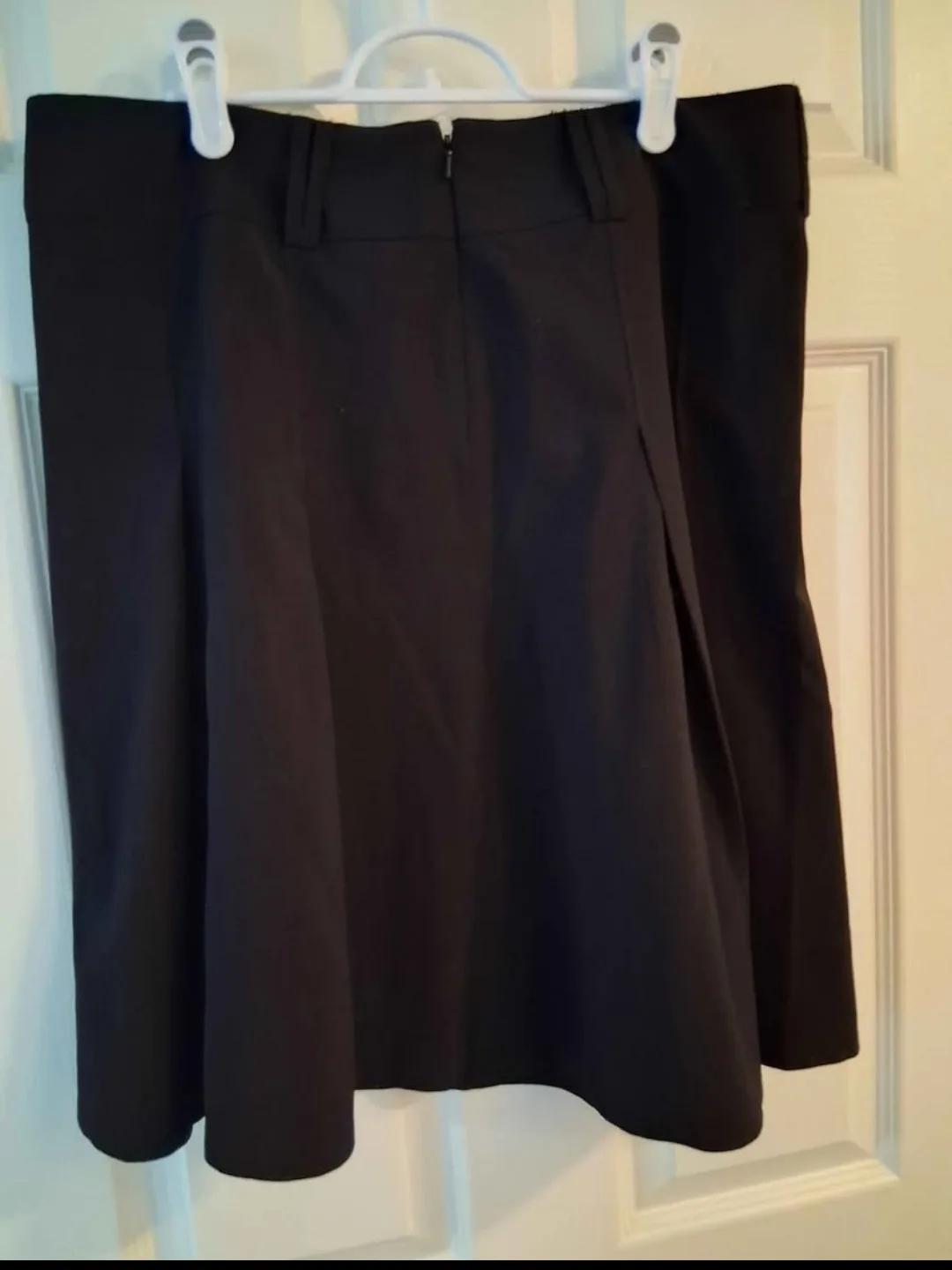skirt with belt loops image indicator(2)