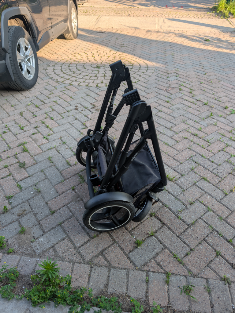 Phil & Teds Voyager Stroller - photo 3
