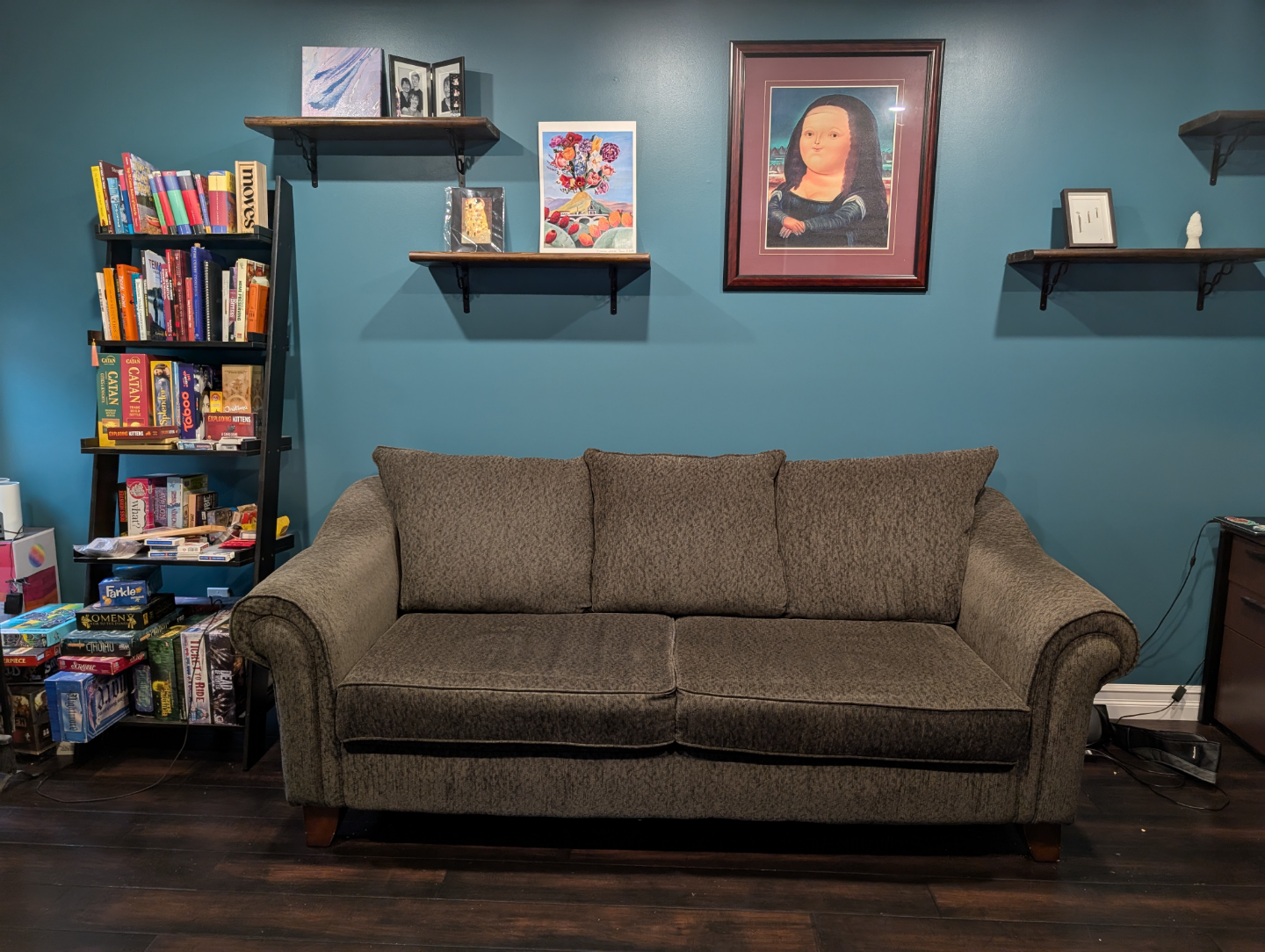 3 Seat Pull-Out Couch w/ Queen Mattress