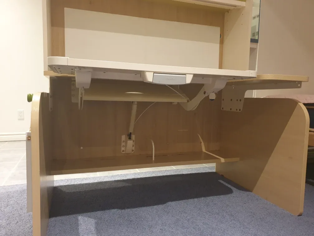 Adjustable Children's Desk with Hutch image indicator(2)