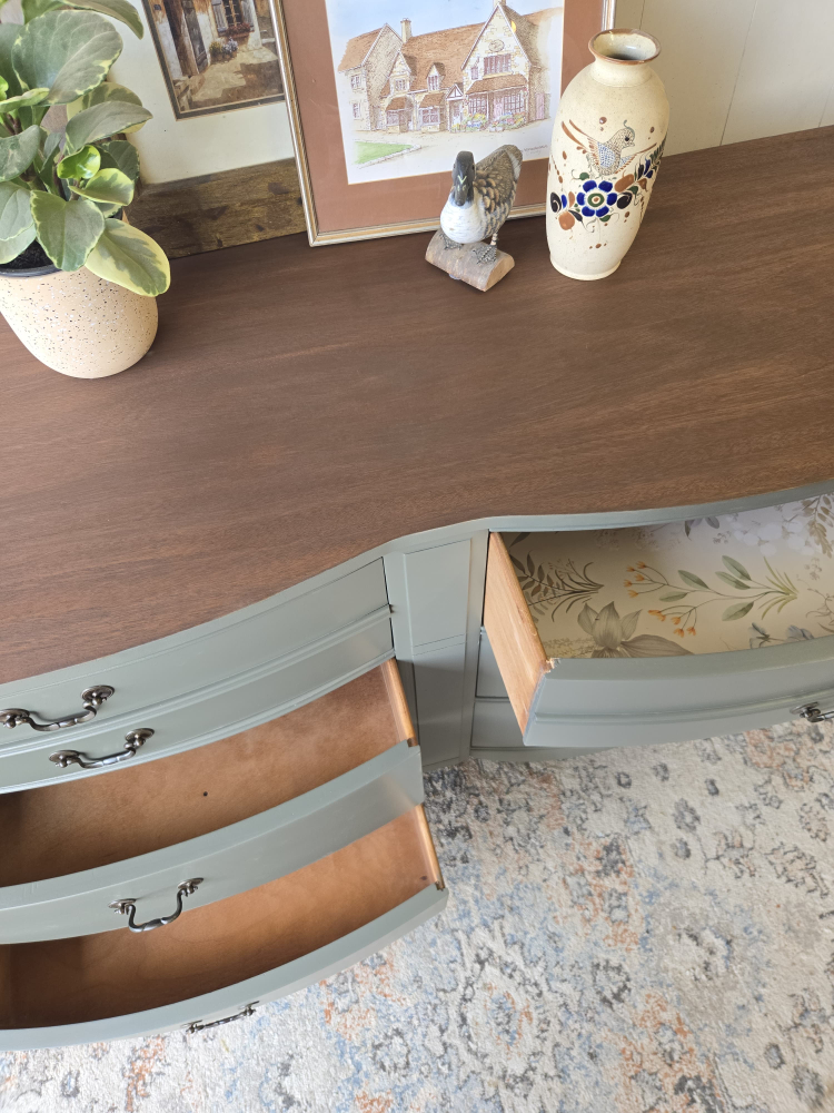 Gorgeous Refinished 6 Drawer Dresser - photo 5