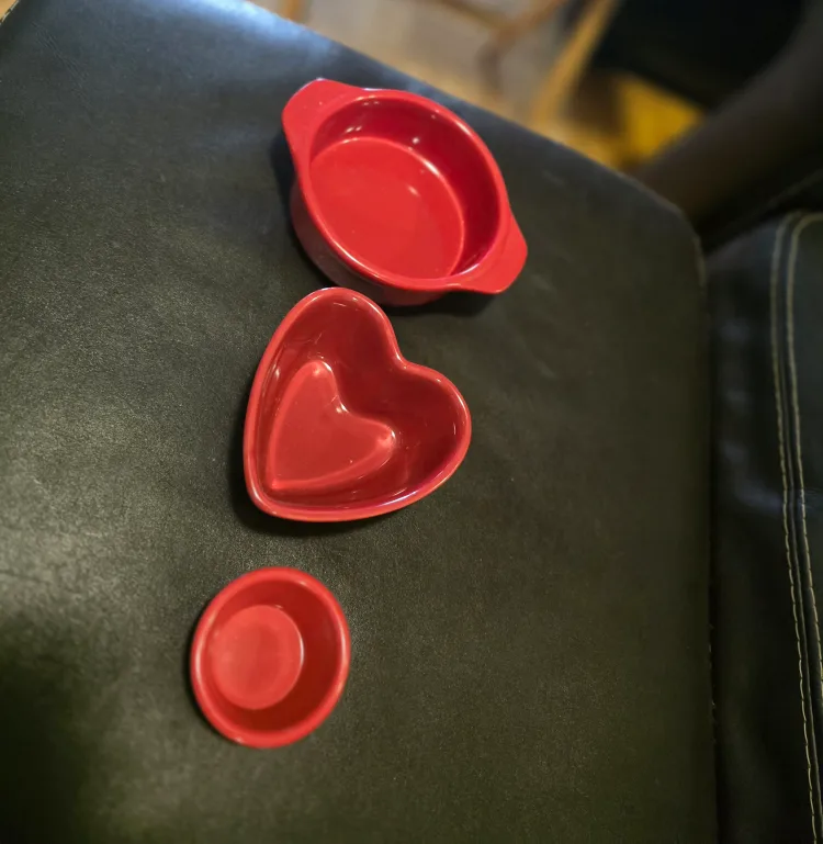 Red Ramekins - Round, Heart, Small thumbnail