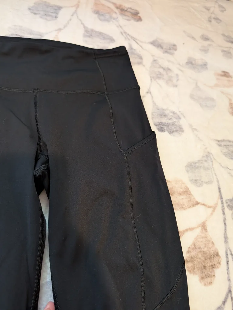 Lululemon Fast and Free 7/8 Leggings 25" image indicator(7)