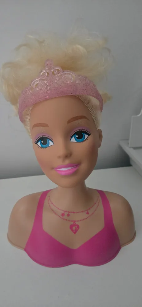 Barbie Styling Head thumbnail