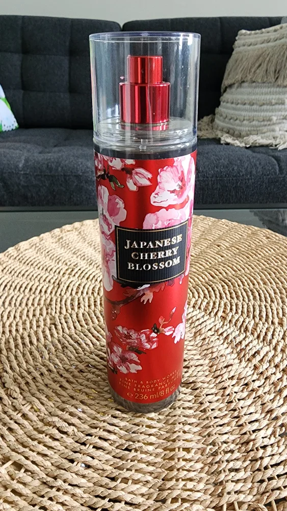 Bath and Body Works Japanese Cherry Blossom Fine Fragrance Mist thumbnail