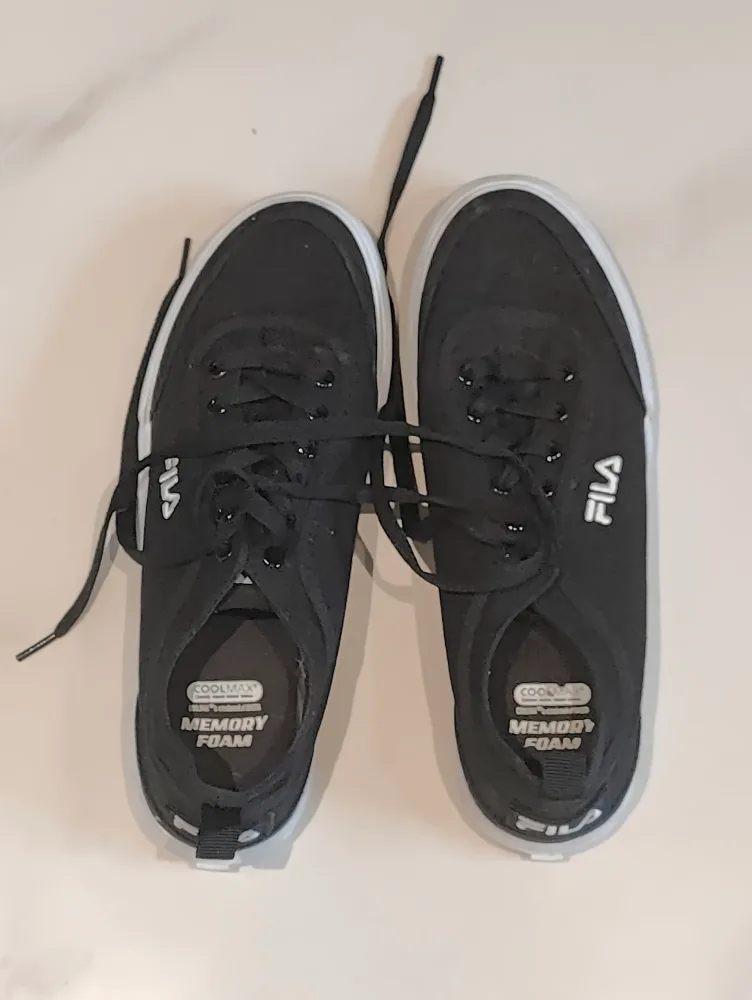 Fila Black Sneakers with Memory Foam Size 8 thumbnail