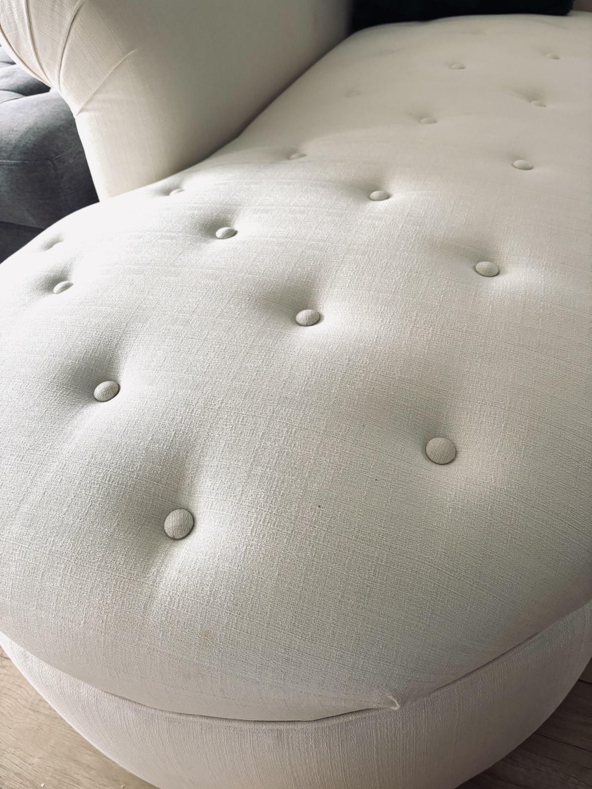 Cream Chaise Lounge - photo 3