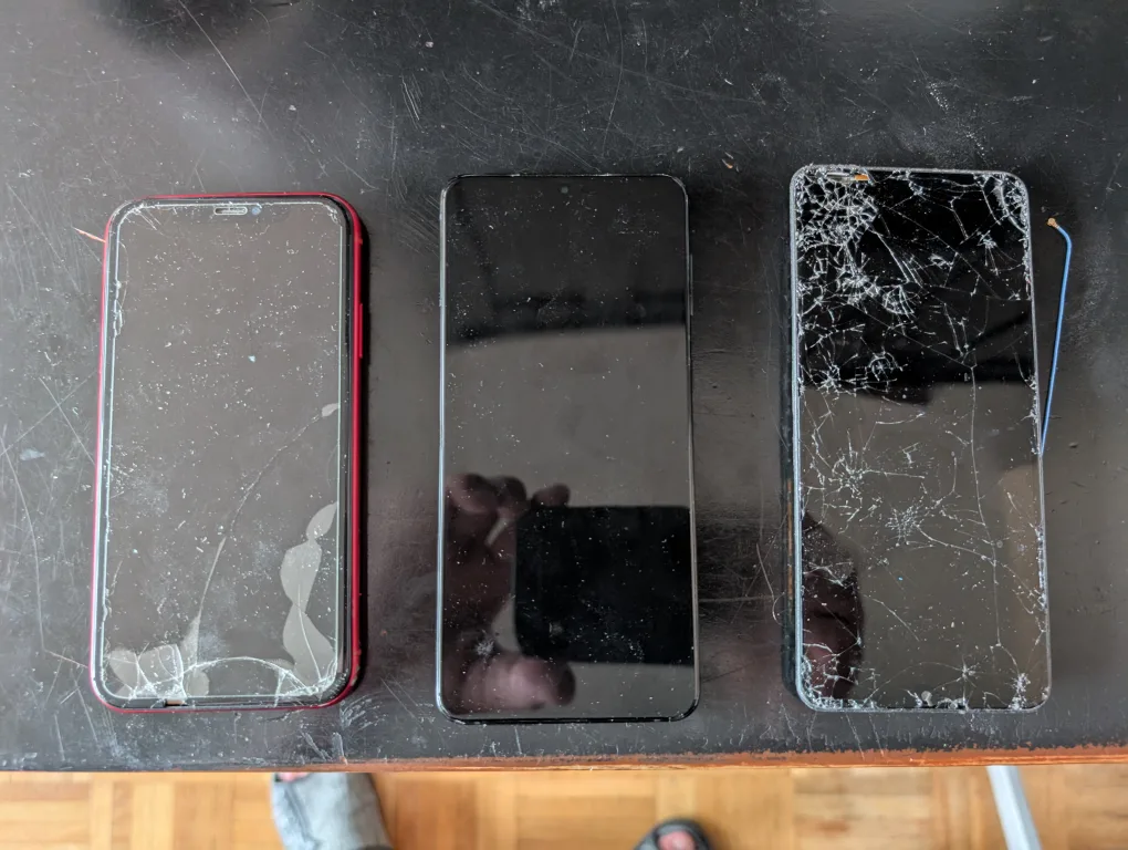 Broken phones & parts image indicator(2)