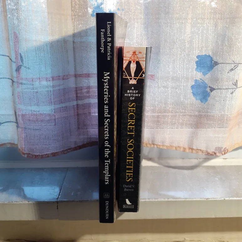 Mysteries/Secrets of the Templars & Secret Societies Books image indicator(2)