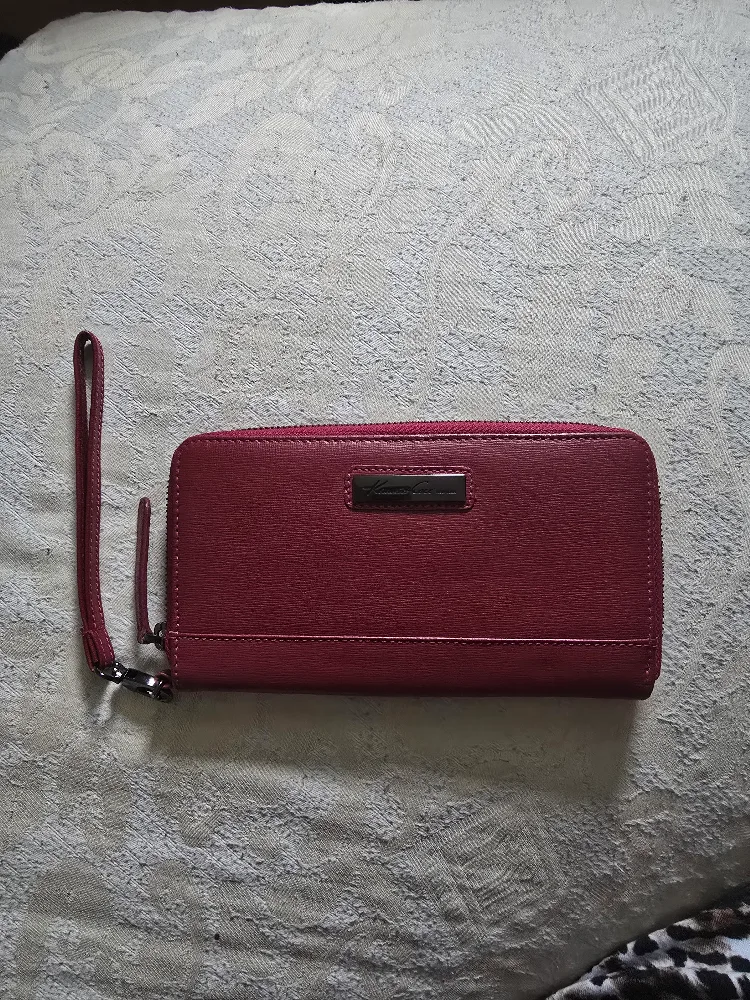 Kenneth Cole New York Burgundy Leather Wallet image indicator(7)
