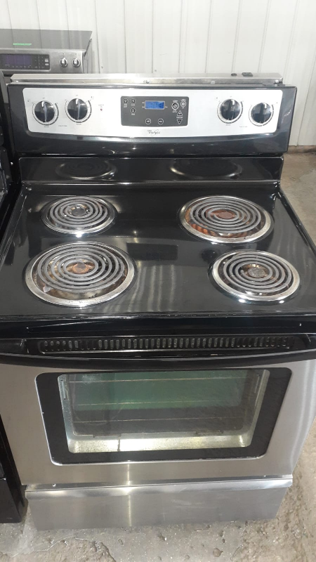 Whirlpool Electric Range - photo 2