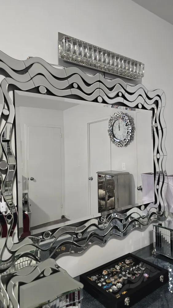 Unique Decorative Mirror thumbnail